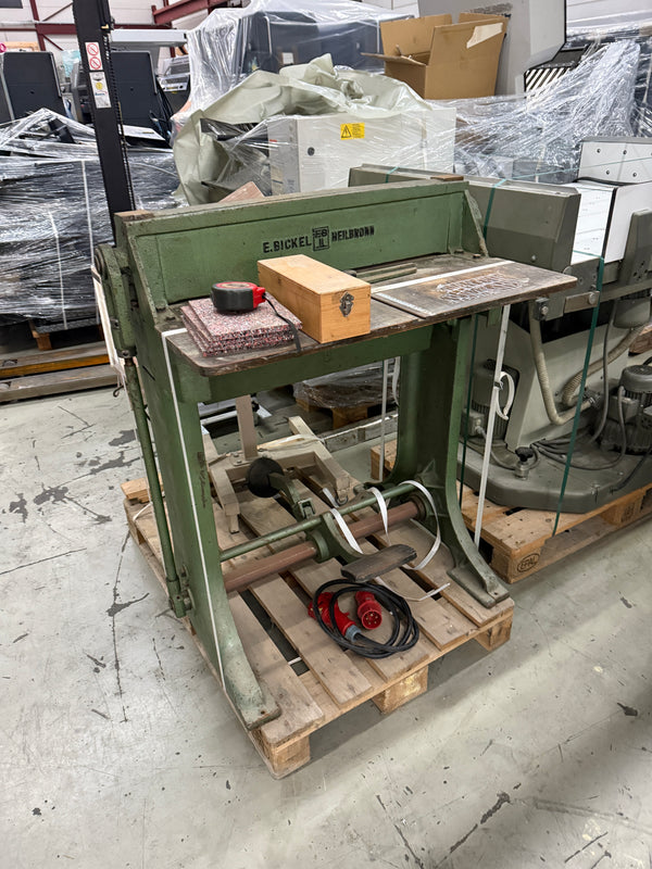 Perforating & Creasing Bickel