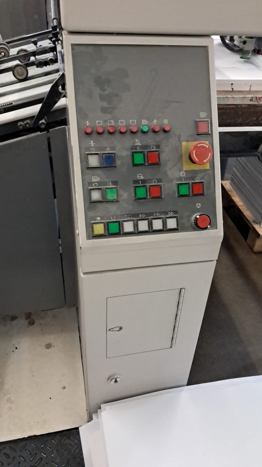 2001 KOMORI L 428