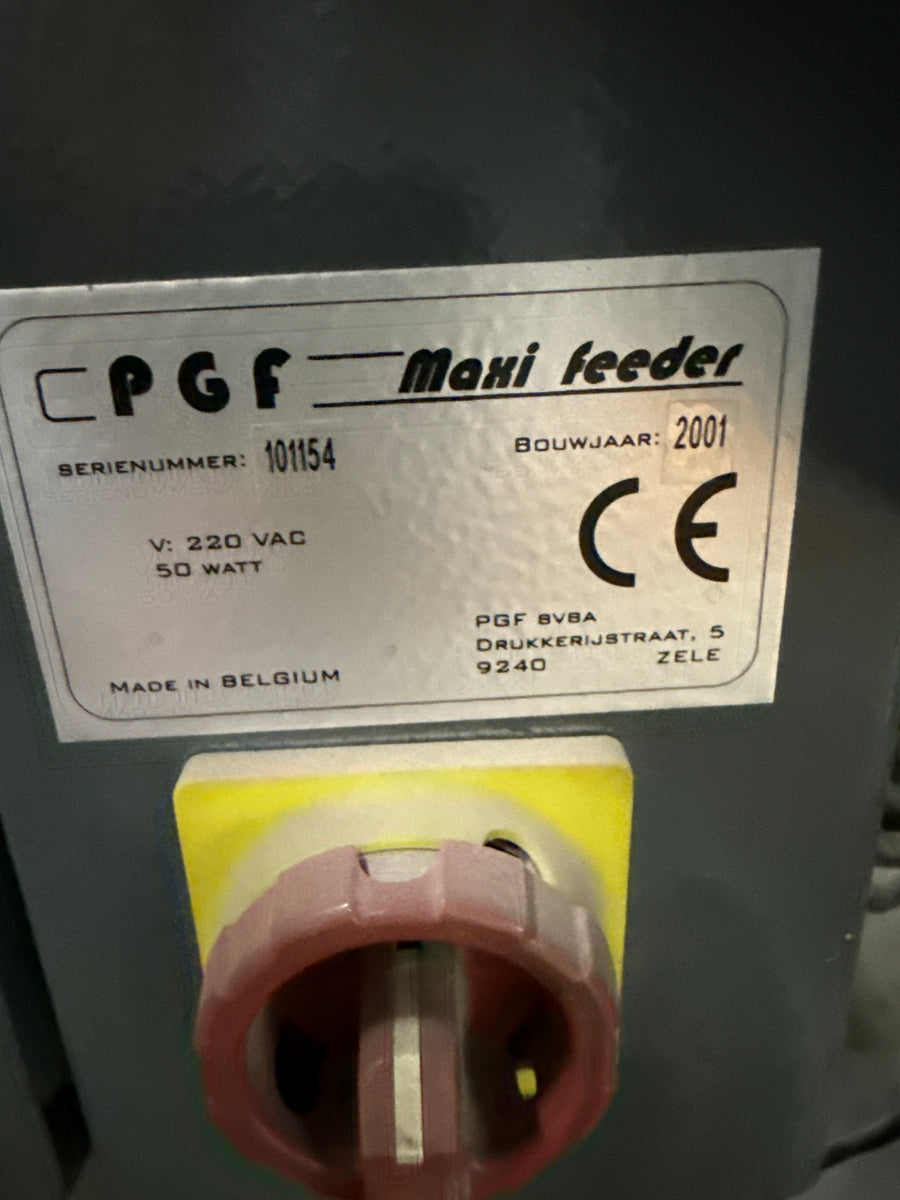 PGF Maxi Envelope feeder