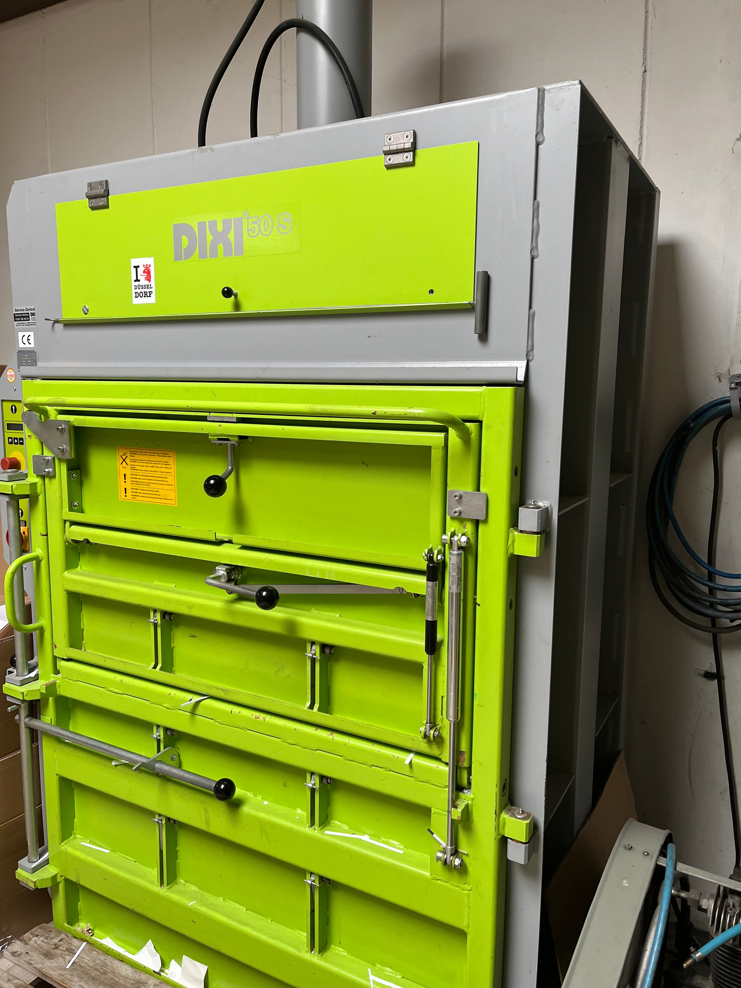 2004 DIXI 50S Bale press