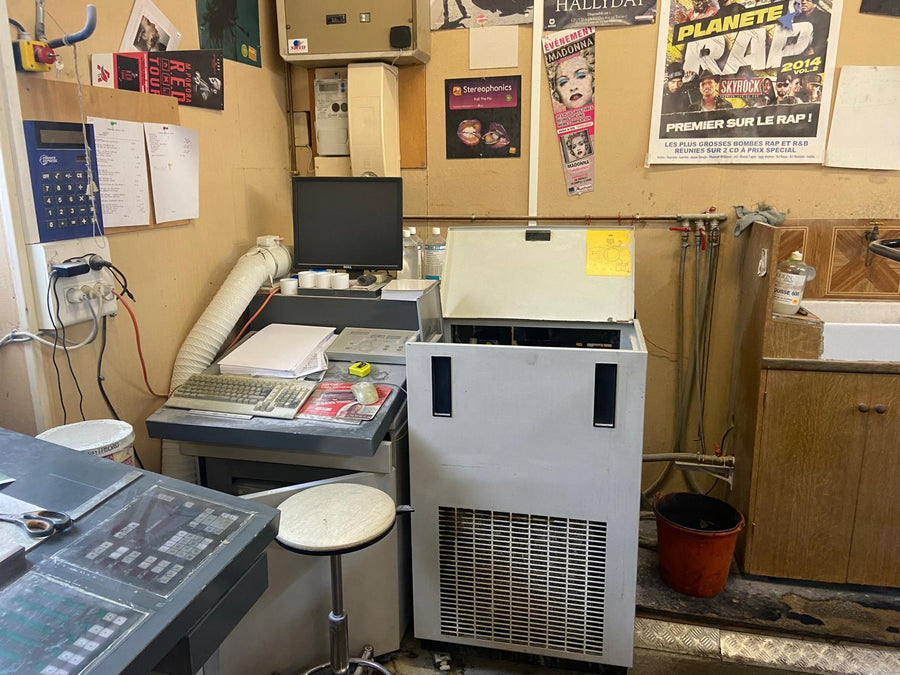 2001 KOMORI L 428
